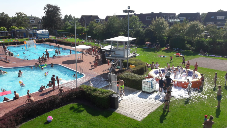 Stichting PWA Bad Koudekerk organiseert jaarlijks het moonlightzwemmen